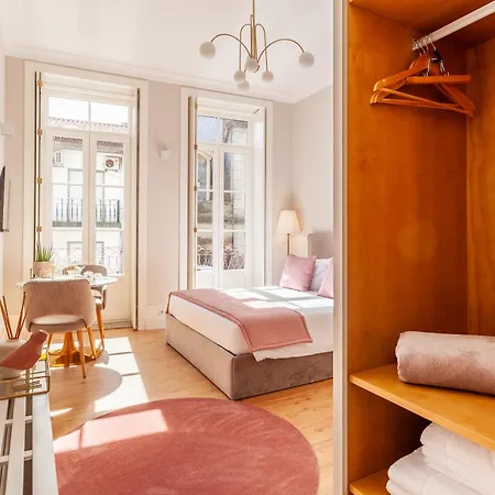 ゲストハウス Living Valverde - Minho's Guest 3*