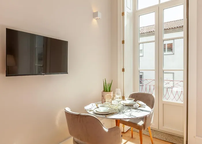 Living Valverde - Minho's Guest Gæstehus